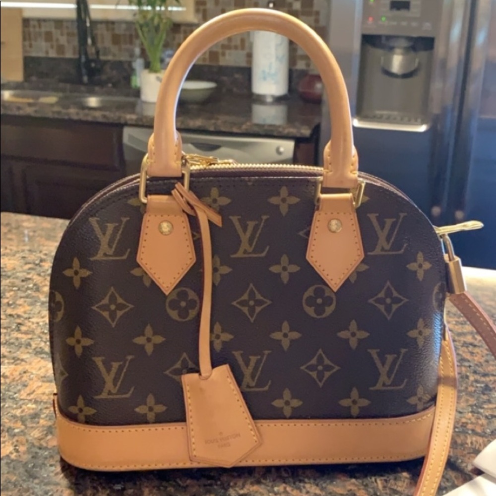 Louis Vuitton Alma bb